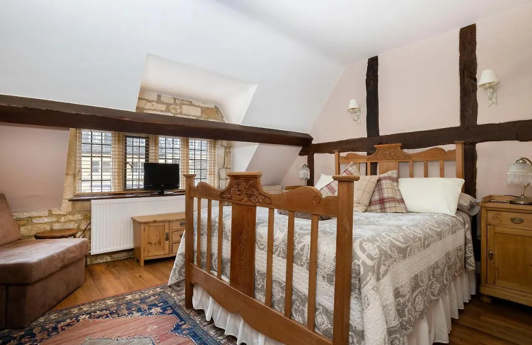 Badgers Hall-1