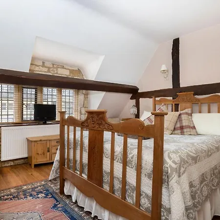 Badgers Hall-3